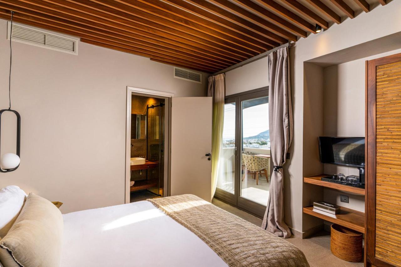 Uma Ray Suites Fira  Eksteriør bilde
