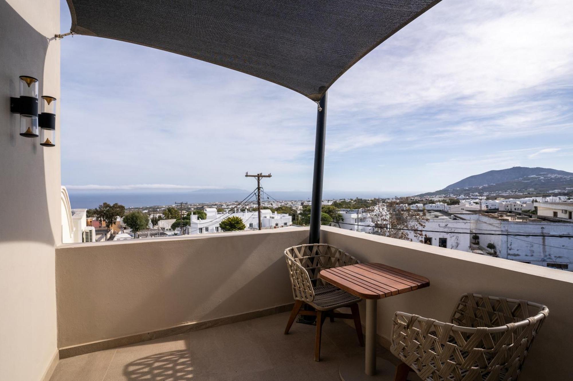 Uma Ray Suites Fira  Eksteriør bilde