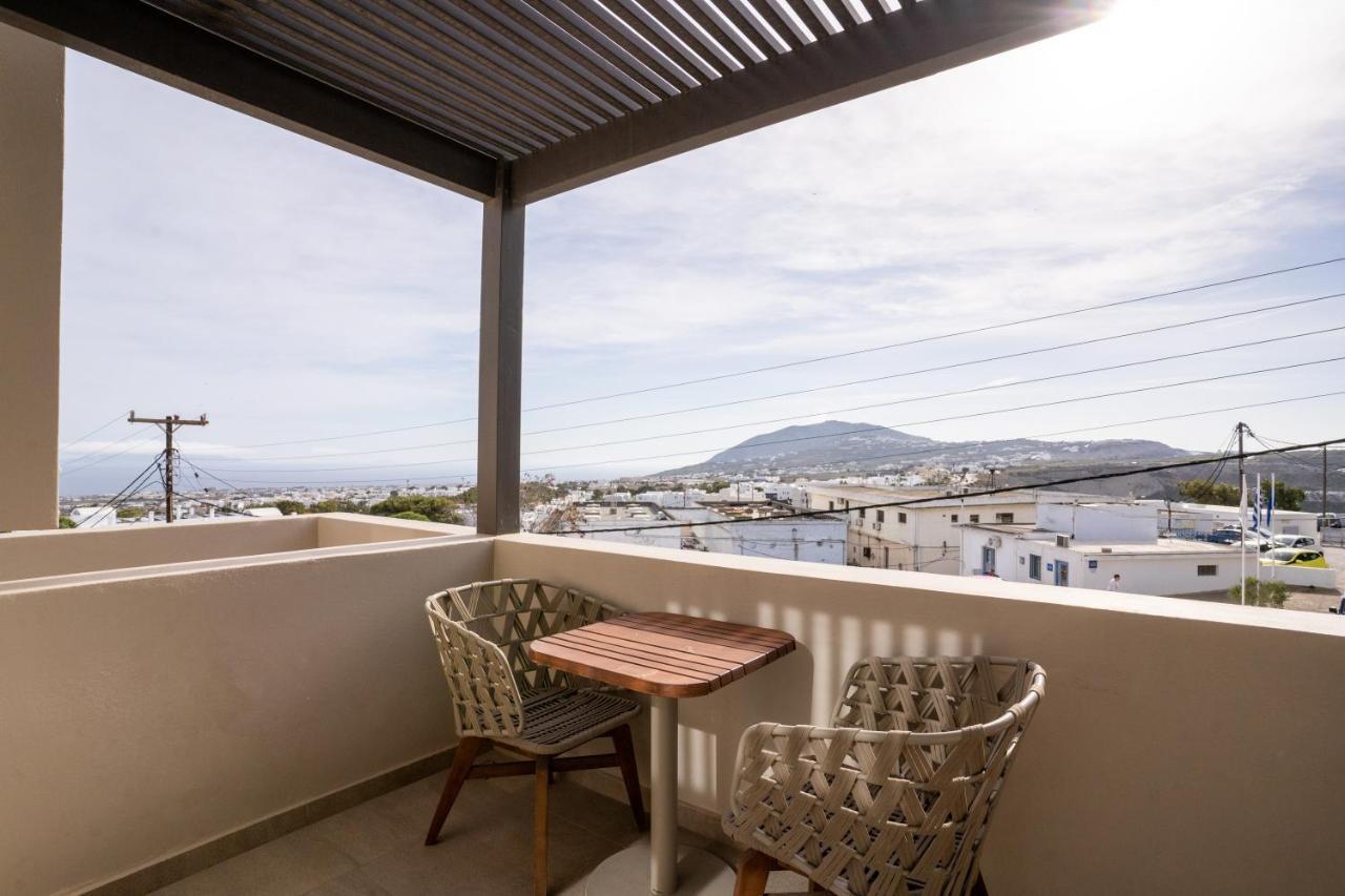 Uma Ray Suites Fira  Eksteriør bilde