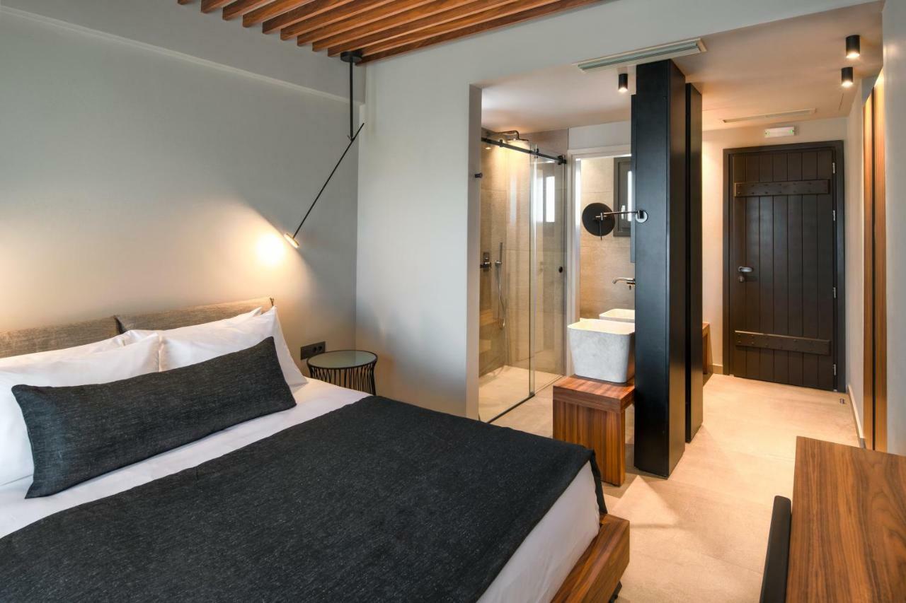 Uma Ray Suites Fira  Eksteriør bilde