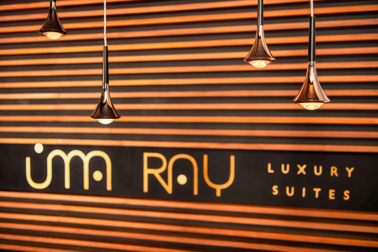 Uma Ray Suites Fira  Eksteriør bilde